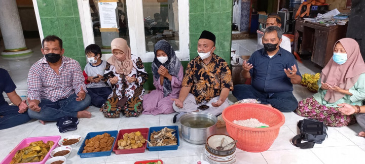 Keluarga Nurhayati Gelar Syukuran usai Terbebas dari Tersangka