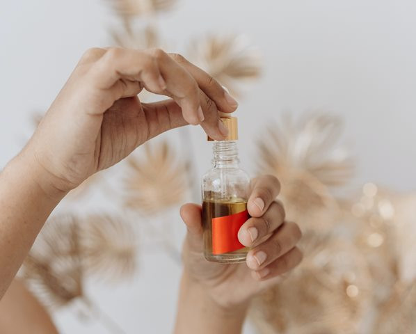 Apakah Benar Primrose Oil Bagus untuk Kulit yang Berjerawat?