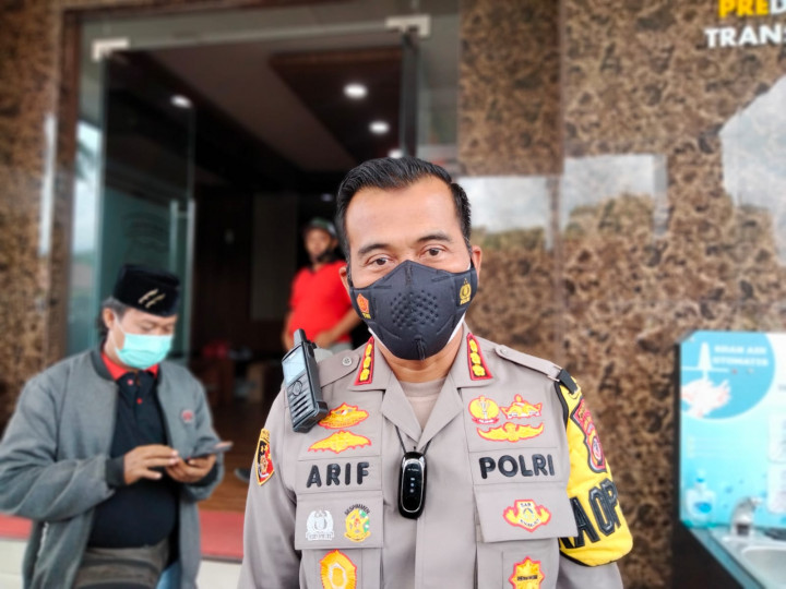 Paksa Penerima BPNT Belanja, e-Warung di Cirebon Ditertibkan