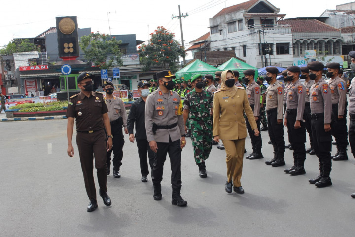 Petugas Keamanan Bersiap Menjelang W20 di Batu
