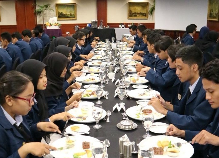 Manajemen Perhotelan Unair Kini Berstatus D4, Lulusan Dapat Gelar STR Par