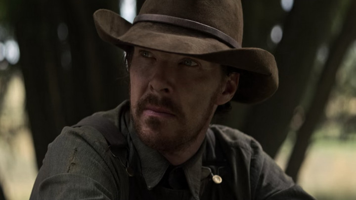 Benedict Cumberbatch Balas Kritikan untuk Film The Power of the Dog