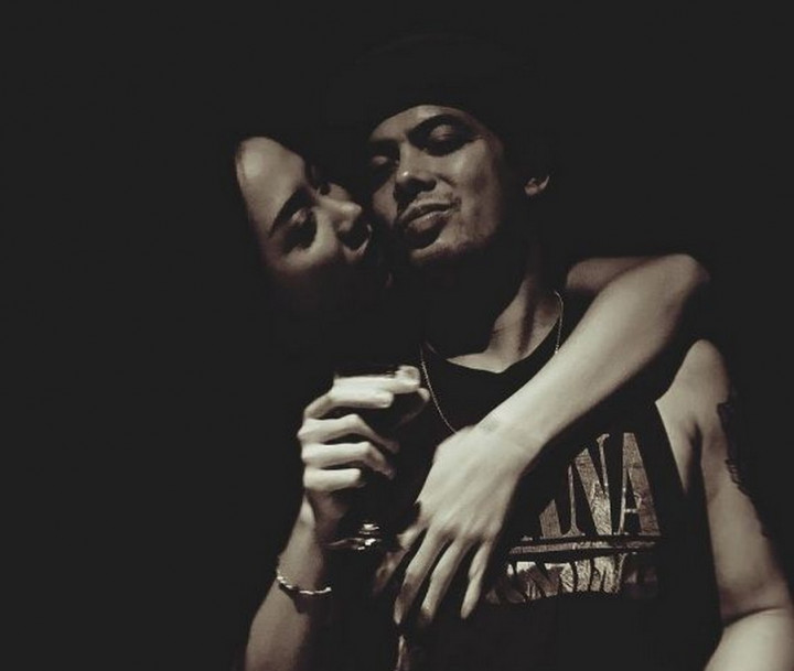 Cerai dari Wulan Guritno, Adilla Dimitri Pacari Artis Lebih Muda 16 Tahun