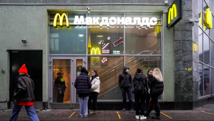 McDonald's, Starbucks, dan Coca-Cola Hentikan Operasi di Rusia