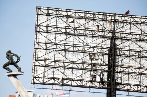 DPRD Surabaya Perintahkan Bongkar 2 Bangunan Tak Sesuai Aturan