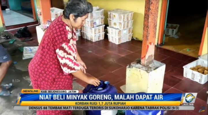 Malang Nian, Beli Minyak Goreng Malah Dapat Air