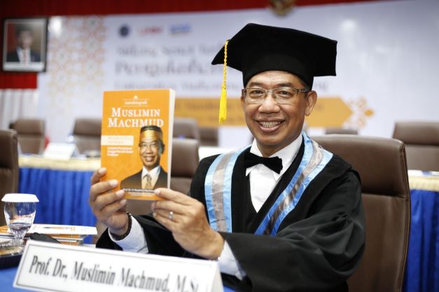 UMM Kukuhkan Profesor Bidang Komunikasi Media Tradisional Pertama di Indonesia