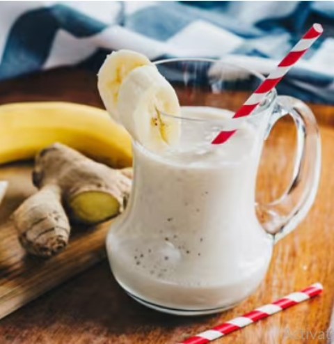 Buat smoothies paduan pisang dengan jahe. Dijamin kamu merasakan rasa yang enak dan unik. (Foto: Dok. Endeus TV)