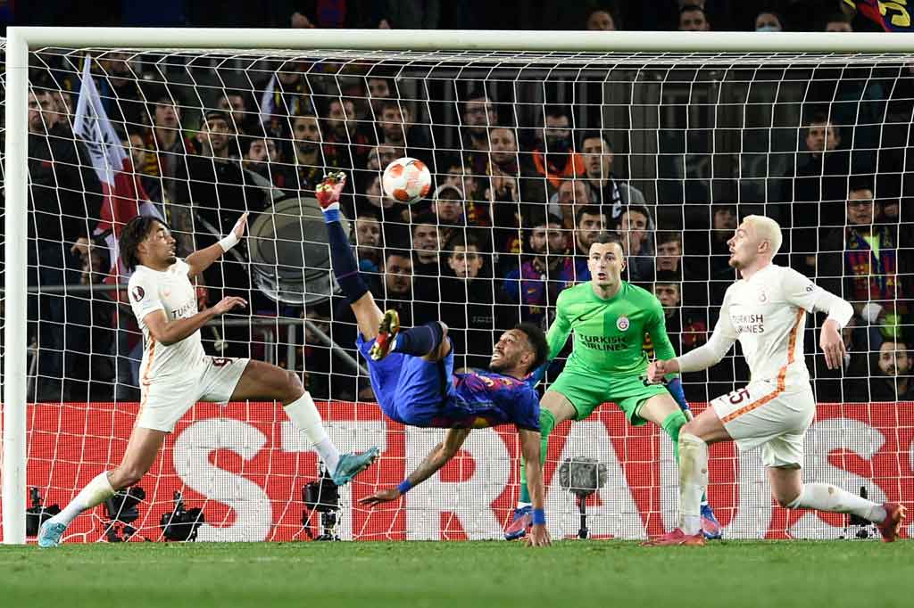 Liga Europa: Galatasaray Tahan Imbang Barcelona di Camp Nou