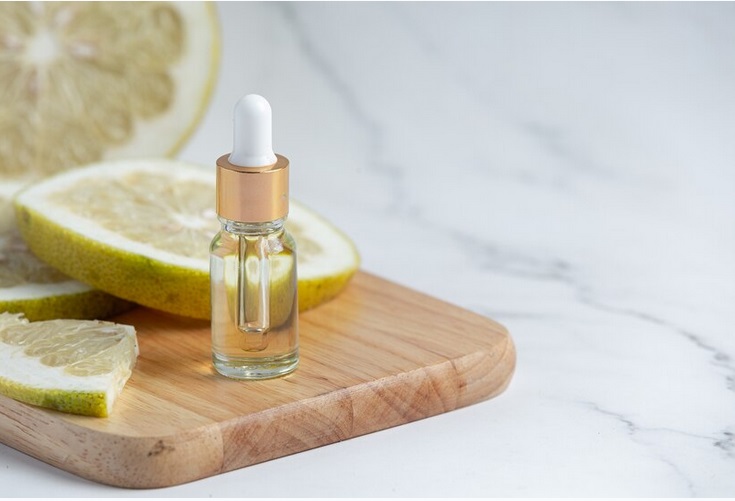 Serum vitamin c (Foto: Ilustrasi Freepik)