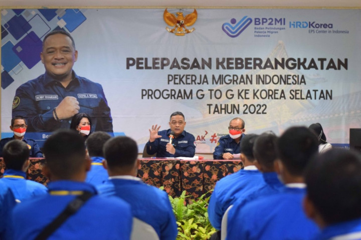 Kredit Usaha Rakyat Selamatkan Calon Pekerja Migran Indonesia