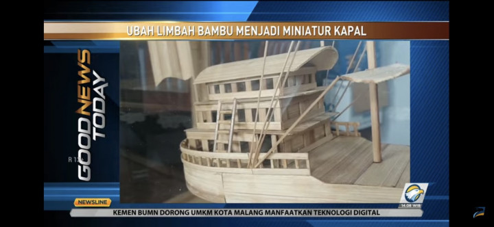 Ubah Limbah Bambu Jadi Miniatur Kapal