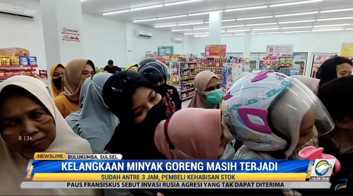 Ibu-Ibu di Bulukumba <i>Ngamuk</i> Akibat Tak Dapat Minyak Goreng