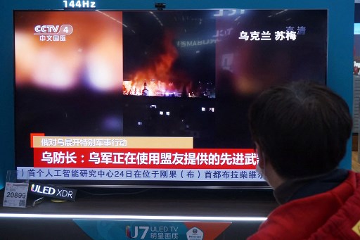 Media Tiongkok enggan gunakan kata invasi pada berita Rusia dan Ukraina./AFP