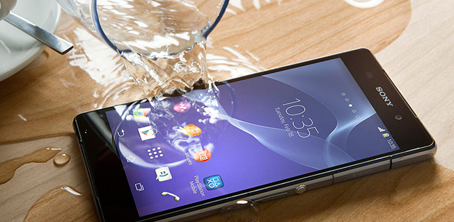 Selain Diperam di Beras, 5 Cara Mengatasi HP Terkena Air Sebagai Pertolongan Pertama