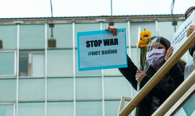 5 Kisah Pilu Saat Invasi Rusia Merobek Keluarga Ukraina