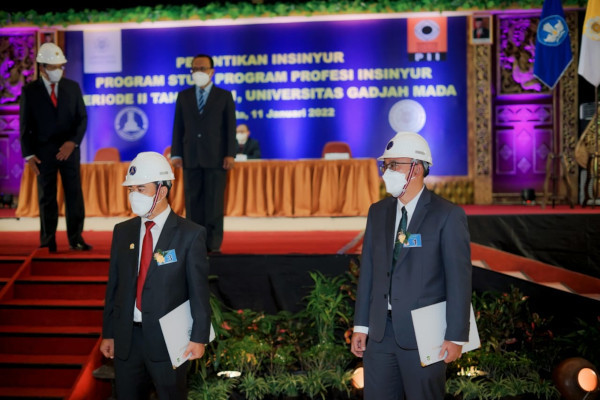 Seluruh Insinyur Perusahaan Wajib Tersertifikasi