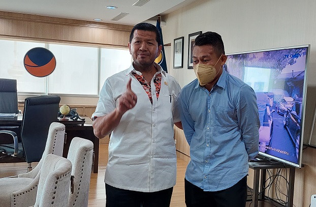 Ketua Fraksi NasDem: Anak Muda Papua Harus Berprestasi