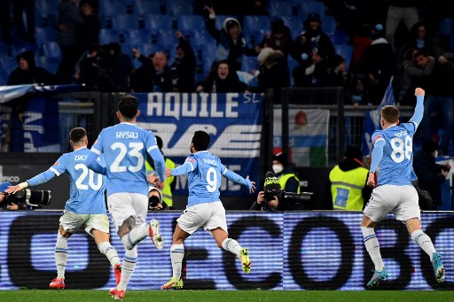 Selebrasi gol para pemain Lazio. (Vincenzo PINTO / AFP)