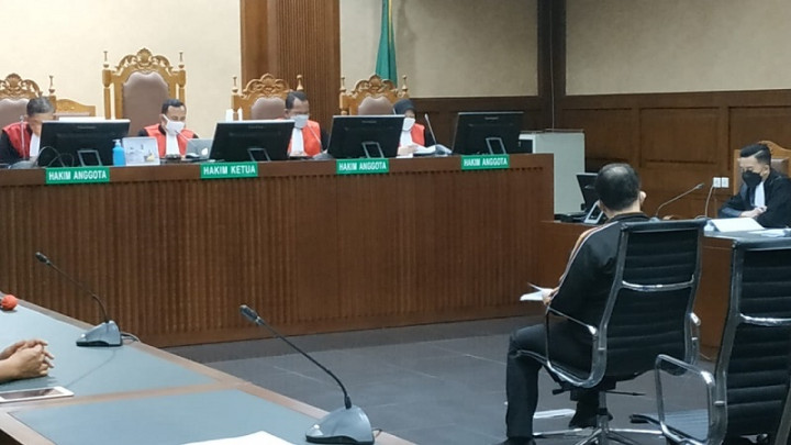 Adik Benny Tjokrosaputro Diultimatum untuk Tak Menyuap Majelis Hakim