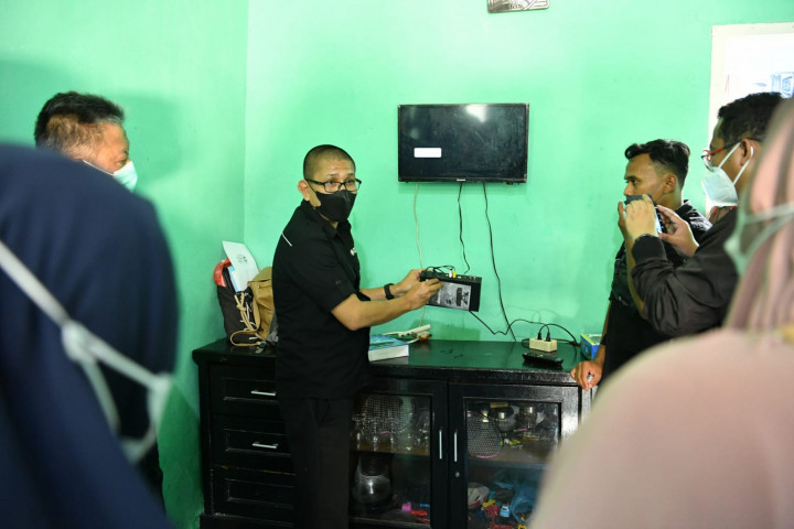 Metro TV Bagikan Set Top Box Gratis untuk Masyarakat Prasejahtera