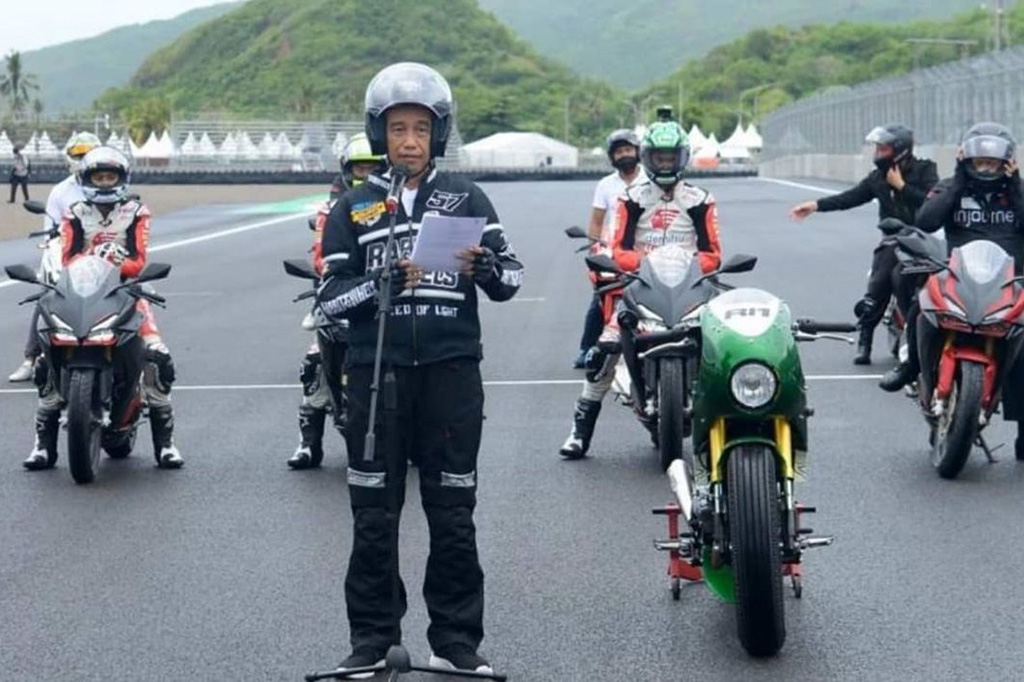 Presiden Jokowi saat meresmikan sirkuit MotoGP Mandalika/BPMI Setpres