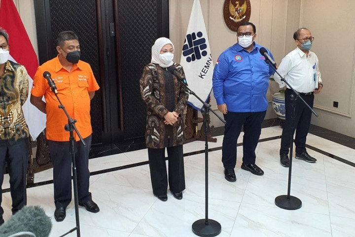 Revisi Aturan JHT Bareng Buruh, Menaker Diapresiasi