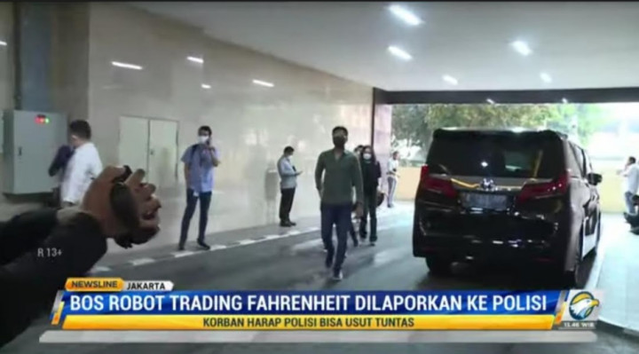 Jadi Korban Robot <i>Trading</i>, Aktor Chris Ryan Laporkan Merugi Rp10 Miliar