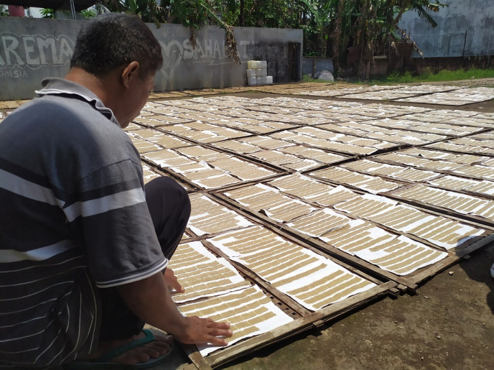 Minyak Goreng Kembali Mahal, Perajin Kerupuk di Malang Setop Produksi