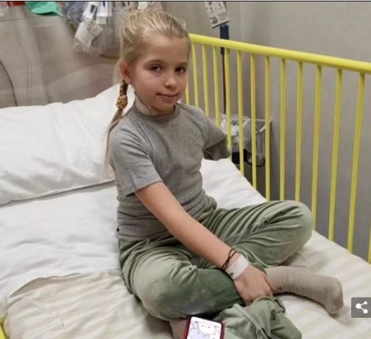 Pilu, kisah si kecil Sasha yang harus kehilangan lengannya di perang Rusia dan Ukraina. (Foto: Dok. Tim Clarke/Dailymail.co.uk)