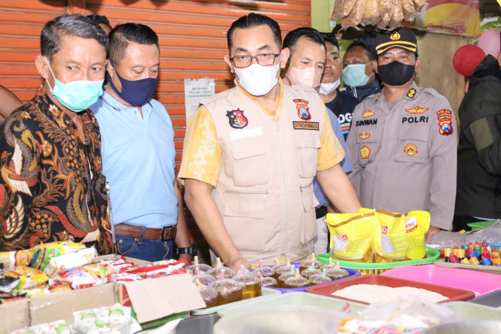 Satgas Pangan Polda Jatim Selidiki Kelangkaan Minyak Goreng Kemasan di Surabaya