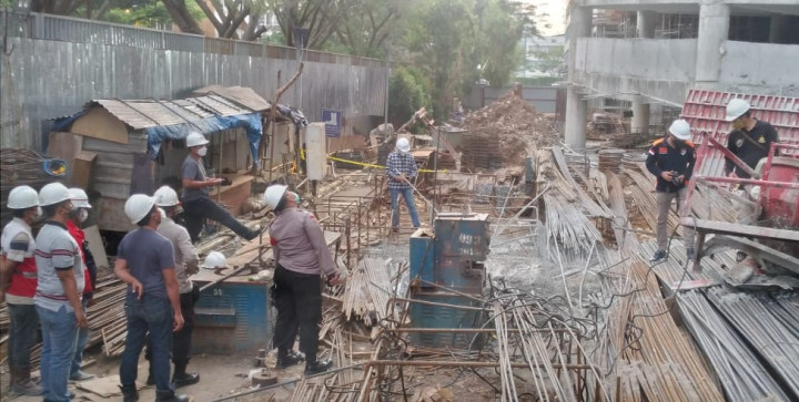 2 Pekerja Tewas Tertimpa Beton Cor Seberat 2 Ton