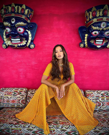 Indah Kalalo Kini tidak Hanya Berbagi Nasi Bungkus