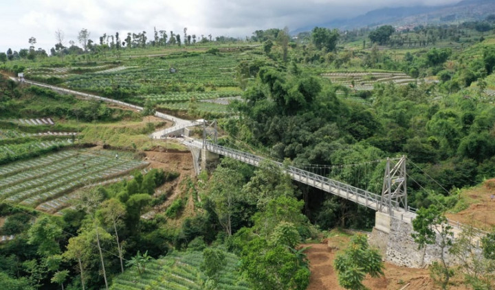 Begini Penampakan Dua Jembatan Gantung di Jawa Tengah