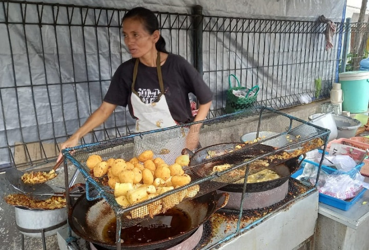 Pemerintah Awasi Produksi Minyak Goreng Sawit Curah dengan Aplikasi