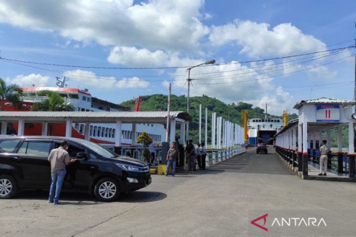 Penyeberangan di Pelabuhan Lembar Lombok Barat Usai MotoGP Kondusif