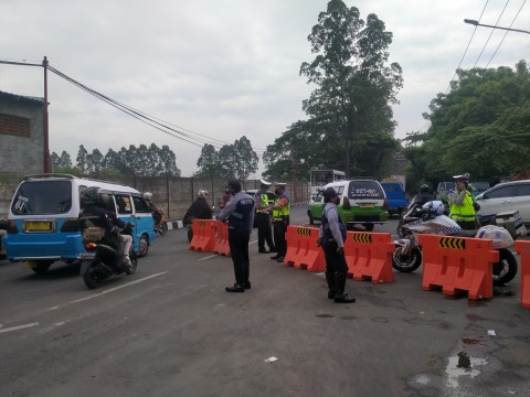 Sistem Satu Arah Diterapkan, Jalan Daan Mogot Masih Macet
