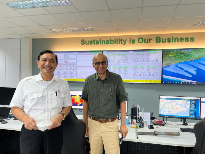 Menko Luhut Yakinkan Investor Singapura soal Transformasi Ekonomi RI