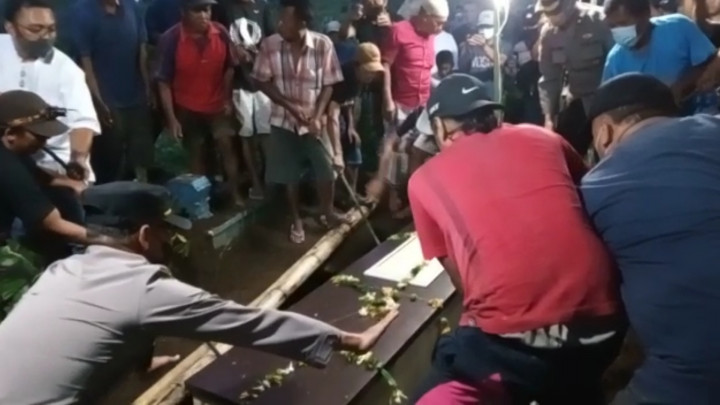 AKBP Beni Dimakamkan di TPU Slorok Malang