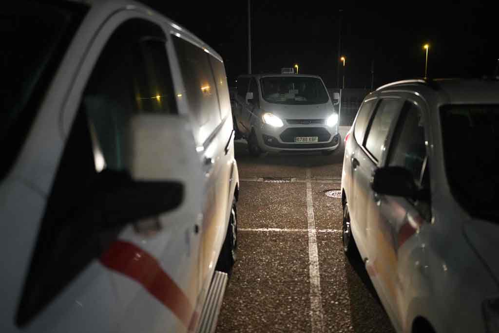 Kisah Kepahlawanan Pengemudi Taksi, Angkut Pengungsi Ukraina ke Spanyol