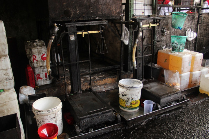 Minyak Goreng Curah di Yogyakarta Masih di Atas HET