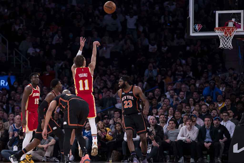 NBA: Cetak 45 Poin, Trae Young Antar Hawks Tundukkan Knicks