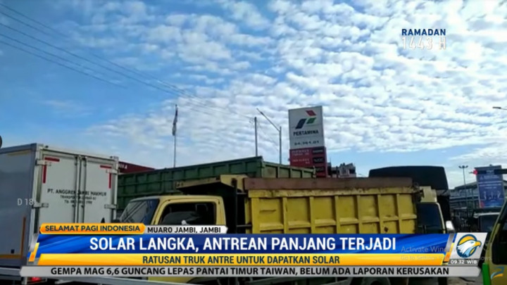 Solar Langka di Muaro Jambi, Antrean Truk Mengular Hingga 3 Km