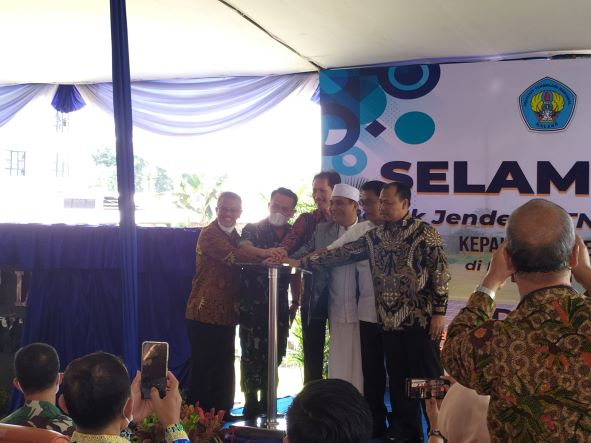 Moeldoko Resmikan PLTS di ITN Malang