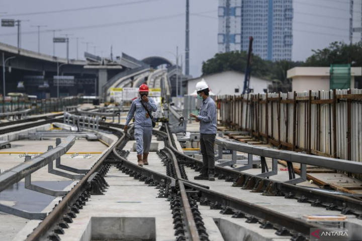 Ojol Ditangkap, Gondol Besi Rp25 Juta di Proyek LRT Kuningan