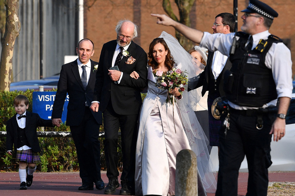 Pendiri WikiLeaks Julian Assange Menikah di Penjara