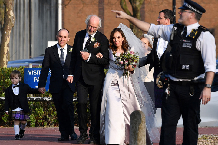 Pendiri WikiLeaks Julian Assange Menikah di Penjara