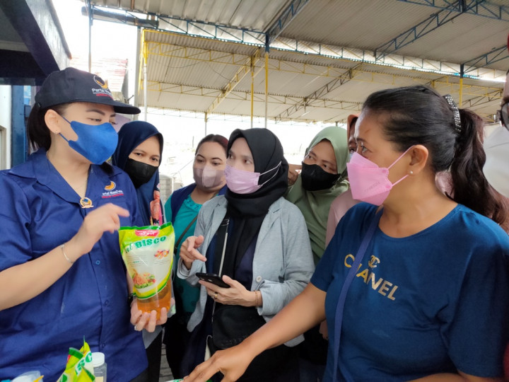 Jelang Ramadan, DPD Nasdem Jakpus Gelar Bazar Murah