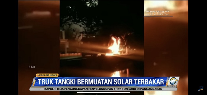 Truk Tangki Bermuatan Solar Terbakar