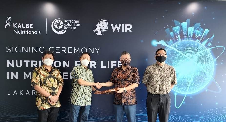 Penandatanganan perjanjian kerja sama antara KALBE Nutritionals dengan WIR Group dilakukan pada Kamis, 24 Maret 2022 (Foto:Dok.KALBE Nutritionals)